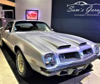 Pontiac Firebird Esprit 1975