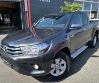 TOYOTA HILUX 2.4 D-4D 150ch King Cabine 4WD Echange Possible 2019