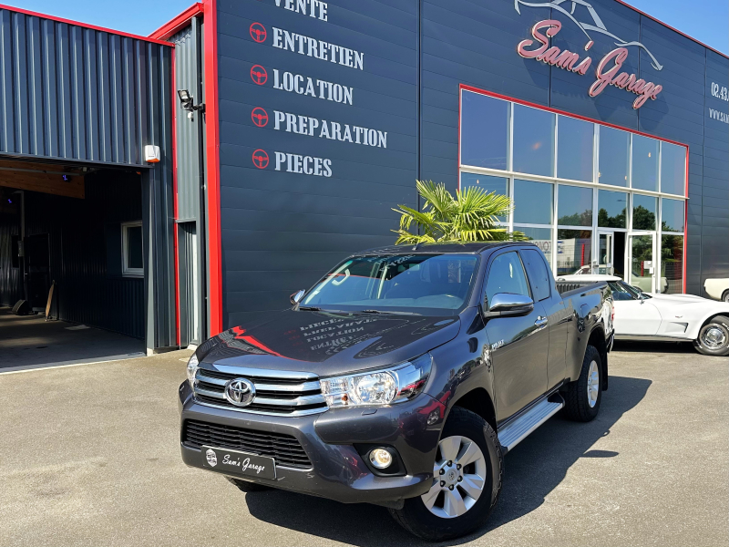 TOYOTA HILUX 2.4 D-4D 150ch King Cabine 4WD Echange Possible 2019