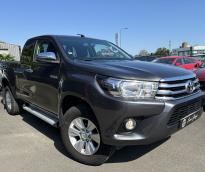 TOYOTA HILUX 2.4 D-4D 150ch King Cabine 4WD Echange Possible 2019